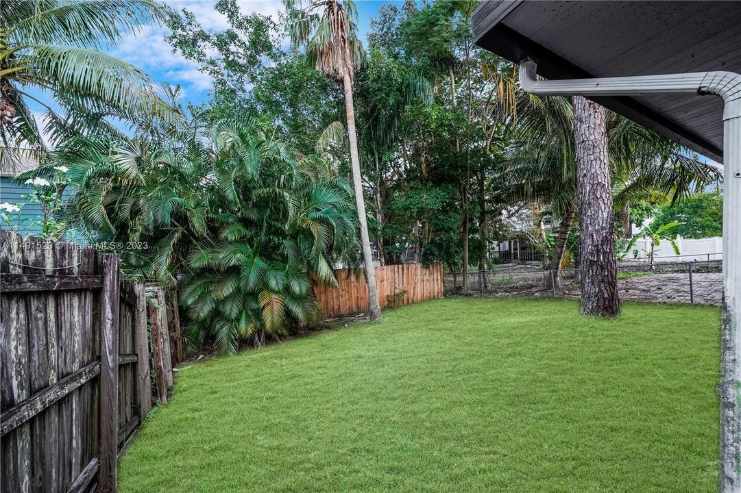 Recently Sold: $374,900 (3 beds, 2 baths, 1596 Square Feet)