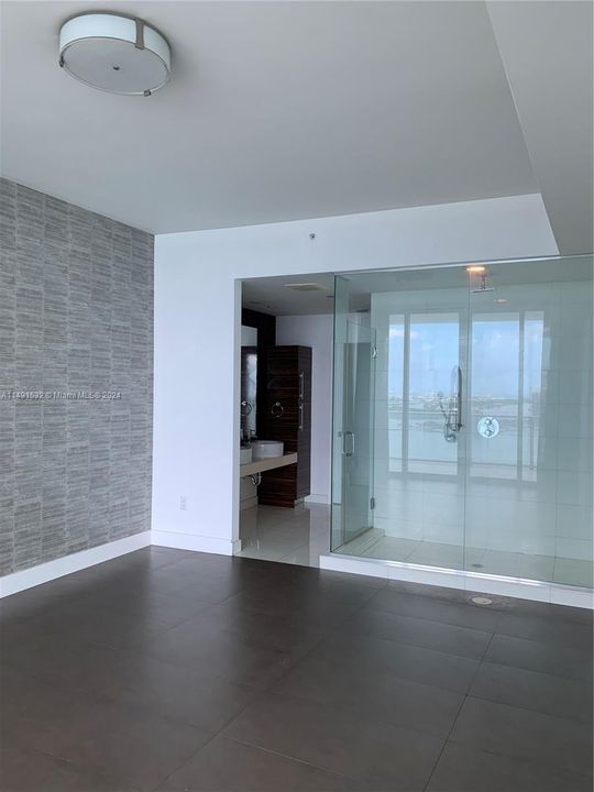 最近售出: $999,999 (2 贝兹, 2 浴室, 1147 平方英尺)