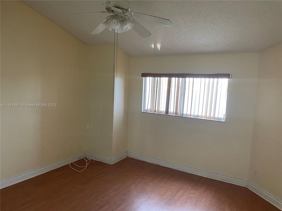 Recently Rented: $1,975 (2 beds, 2 baths, 1096 Square Feet)