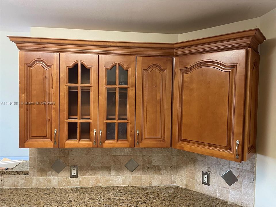 Recently Rented: $1,975 (2 beds, 2 baths, 1096 Square Feet)