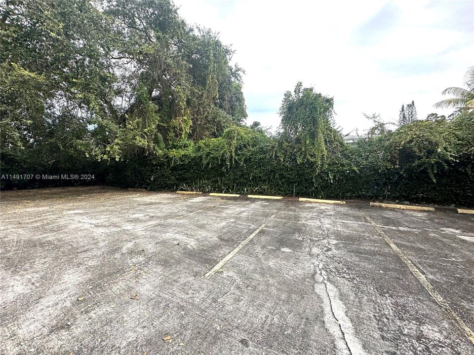 Recently Rented: $2,100 (1 beds, 1 baths, 6614 Square Feet)