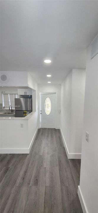 Recently Sold: $284,900 (2 beds, 1 baths, 875 Square Feet)