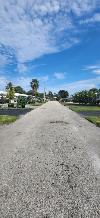 Recently Sold: $284,900 (2 beds, 1 baths, 875 Square Feet)