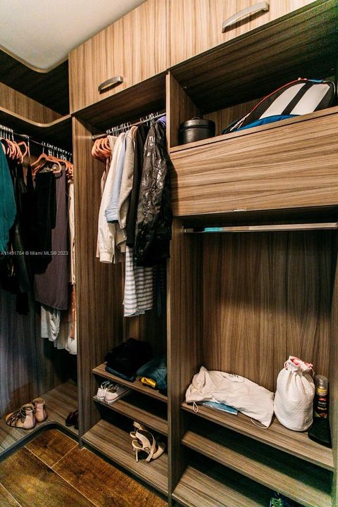 Recently Rented: $8,000 (2 beds, 2 baths, 1588 Square Feet)