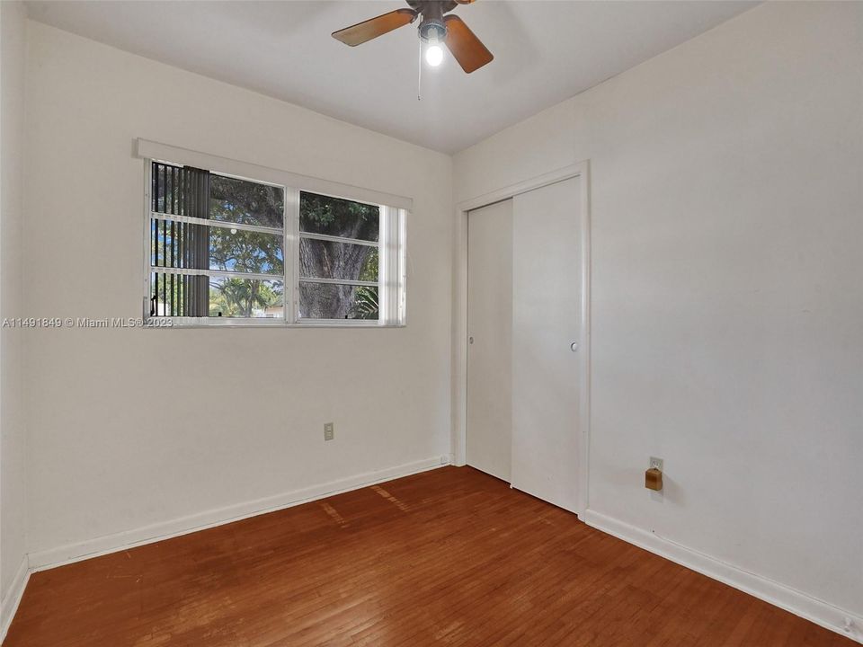 Недавно продано: $499,000 (3 спален, 2 ванн, 1458 Квадратных фут)