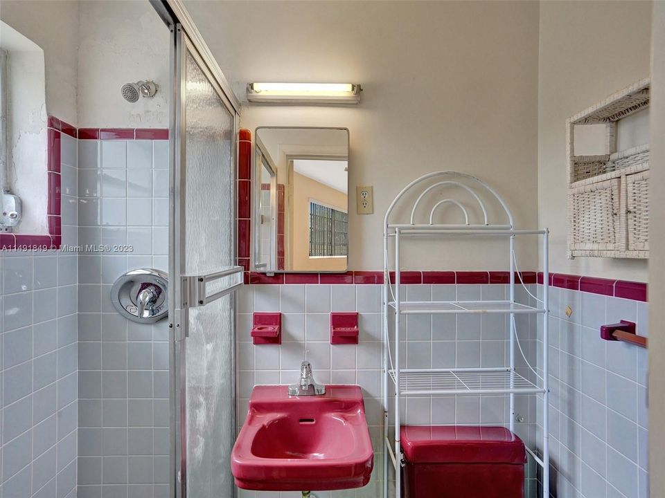 Недавно продано: $499,000 (3 спален, 2 ванн, 1458 Квадратных фут)