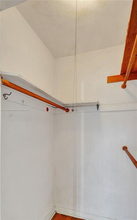 Недавно продано: $499,000 (3 спален, 2 ванн, 1458 Квадратных фут)