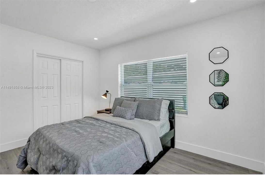 Недавно продано: $695,000 (0 спален, 0 ванн, 1392 Квадратных фут)