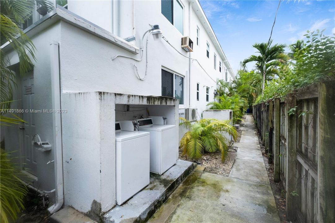 Vendido Recientemente: $300,000 (1 camas, 1 baños, 480 Pies cuadrados)