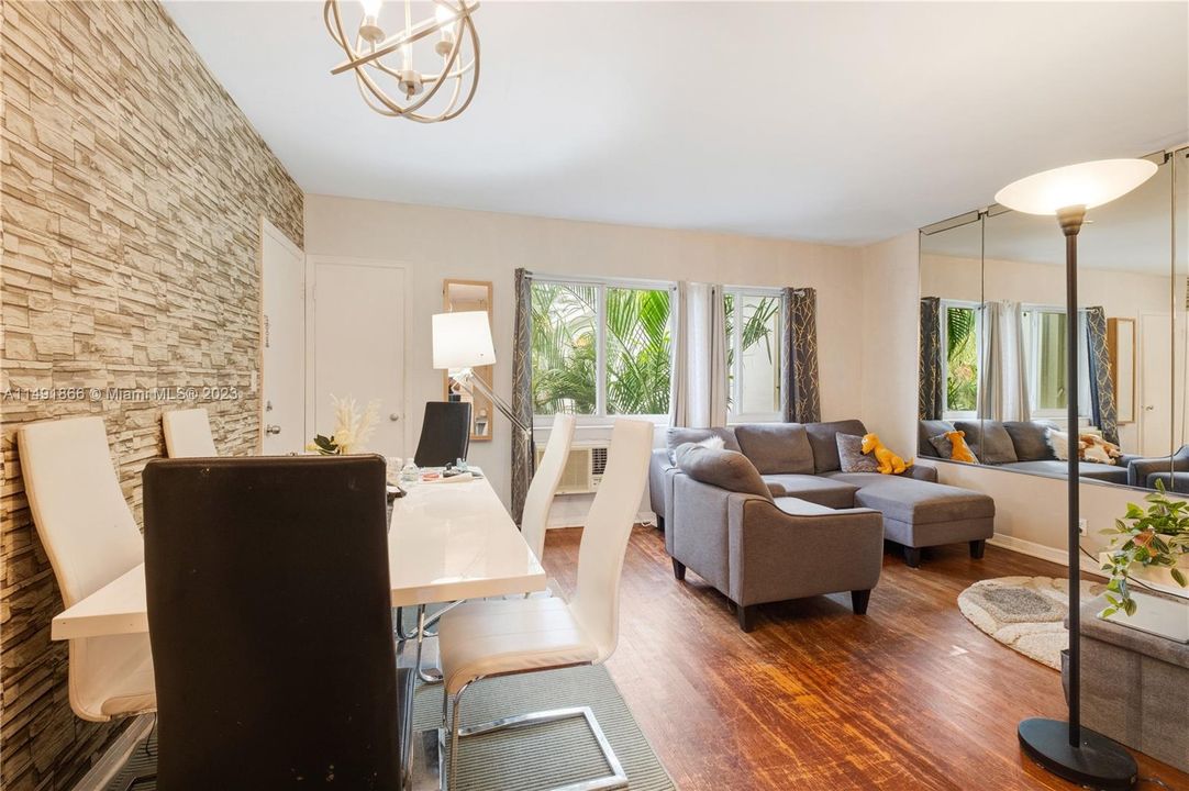 Vendido Recientemente: $300,000 (1 camas, 1 baños, 480 Pies cuadrados)