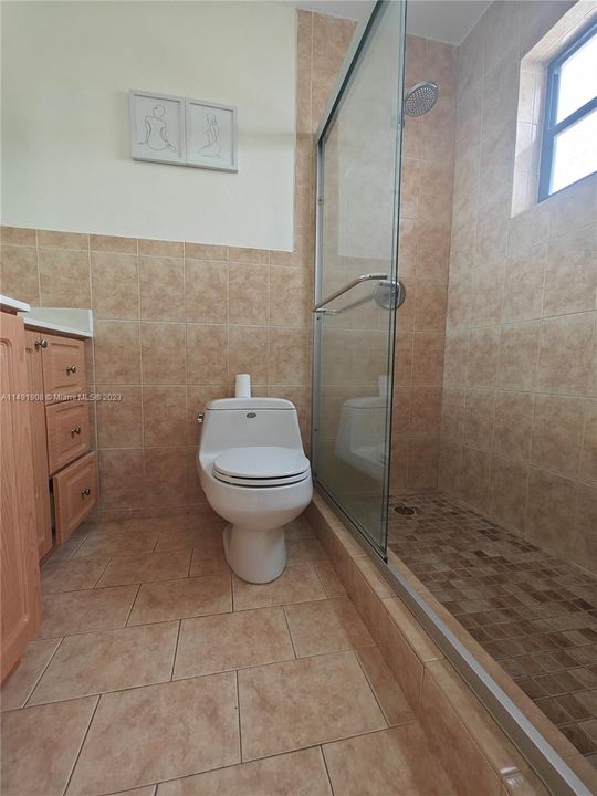 Недавно продано: $165,000 (1 спален, 1 ванн, 691 Квадратных фут)