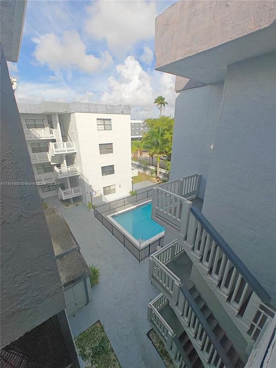 Недавно продано: $165,000 (1 спален, 1 ванн, 691 Квадратных фут)