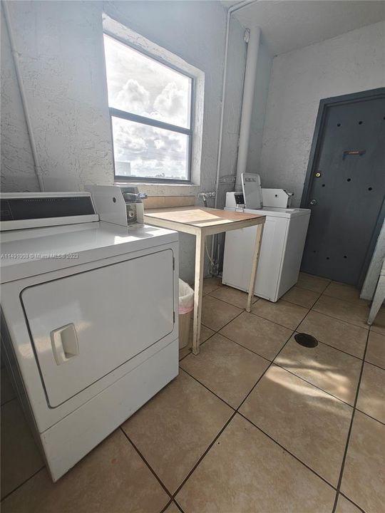 Недавно продано: $165,000 (1 спален, 1 ванн, 691 Квадратных фут)