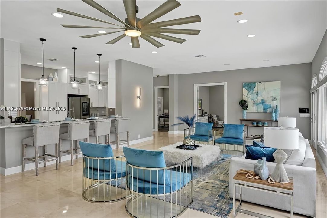 Active With Contract: $4,500,000 (5 beds, 4 baths, 4109 Square Feet)