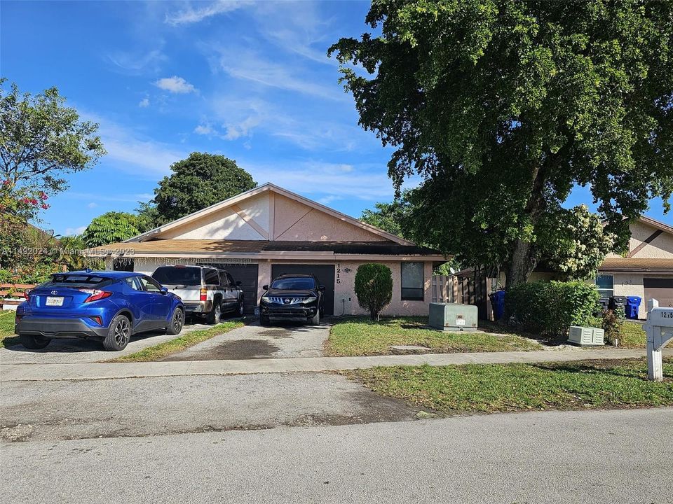 Recently Sold: $368,000 (4 beds, 2 baths, 1150 Square Feet)