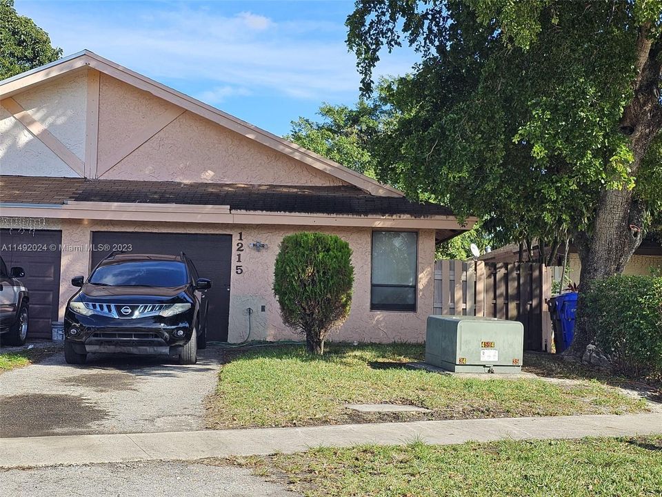 Recently Sold: $368,000 (4 beds, 2 baths, 1150 Square Feet)