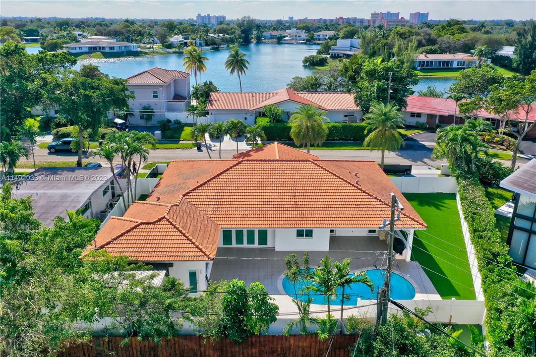 Recently Sold: $1,699,000 (5 beds, 3 baths, 2097 Square Feet)