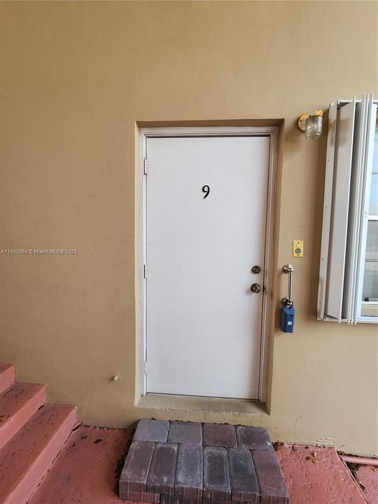 Recently Sold: $199,900 (1 beds, 1 baths, 475 Square Feet)