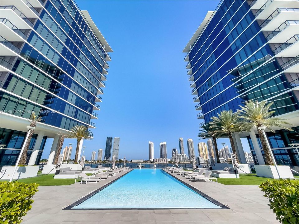 Недавно продано: $3,410,000 (3 спален, 4 ванн, 2626 Квадратных фут)