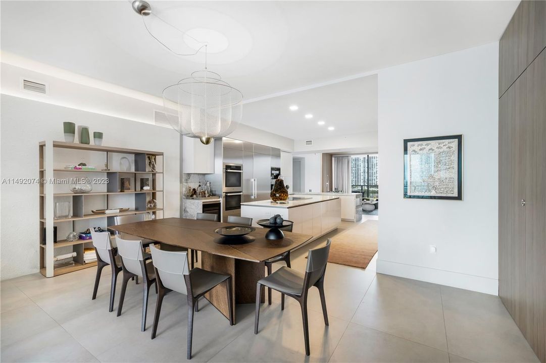 Недавно продано: $3,410,000 (3 спален, 4 ванн, 2626 Квадратных фут)