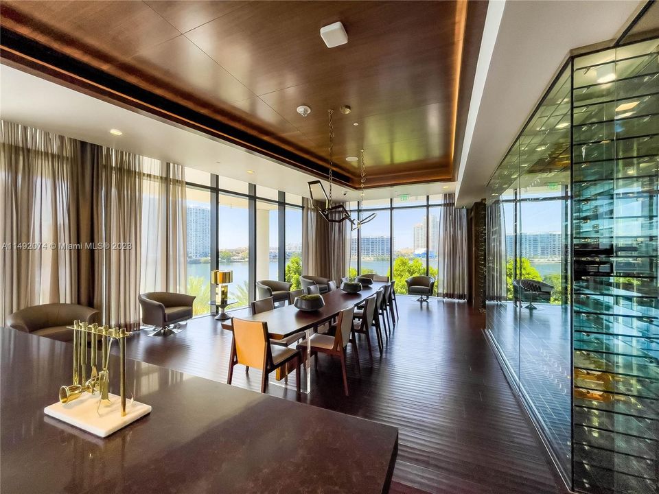 Недавно продано: $3,410,000 (3 спален, 4 ванн, 2626 Квадратных фут)