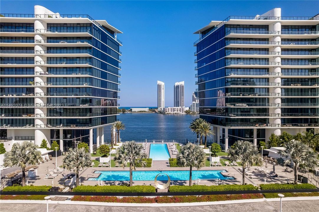 Недавно продано: $3,410,000 (3 спален, 4 ванн, 2626 Квадратных фут)