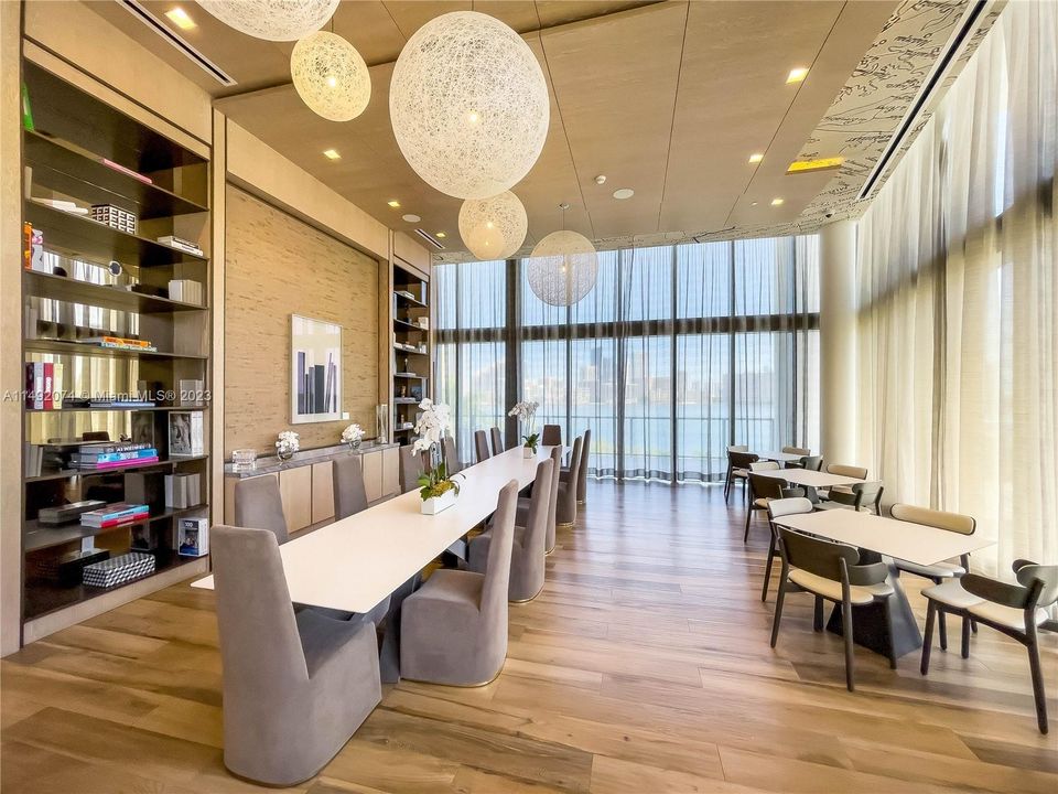 Недавно продано: $3,410,000 (3 спален, 4 ванн, 2626 Квадратных фут)