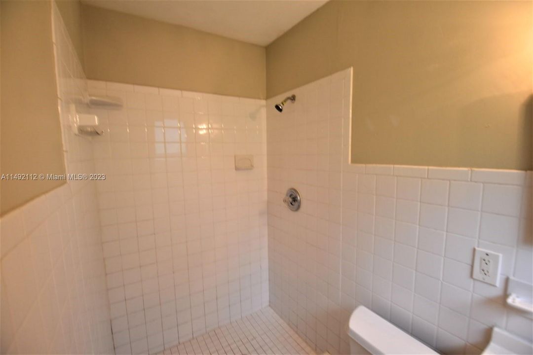 最近租的: $2,190 (3 贝兹, 2 浴室, 950 平方英尺)