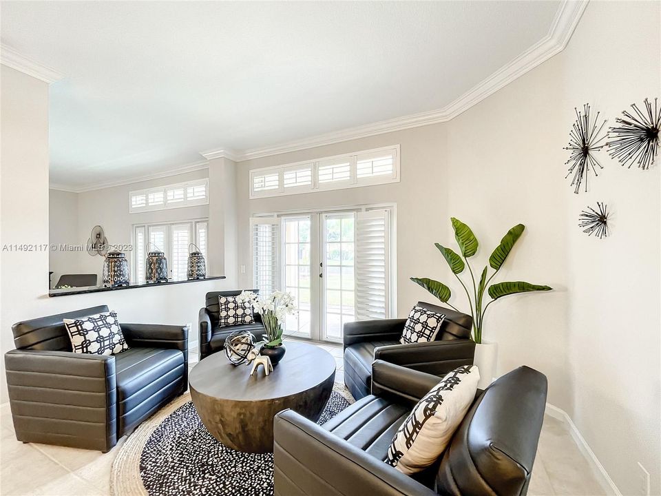 Recently Sold: $810,000 (4 beds, 2 baths, 1861 Square Feet)