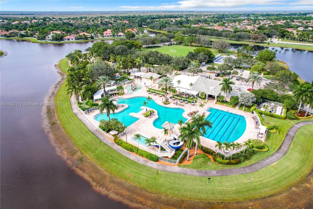 Recently Sold: $810,000 (4 beds, 2 baths, 1861 Square Feet)