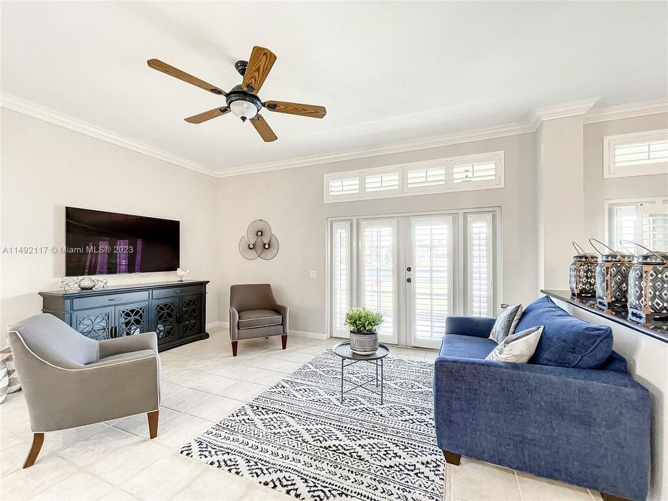 Recently Sold: $810,000 (4 beds, 2 baths, 1861 Square Feet)