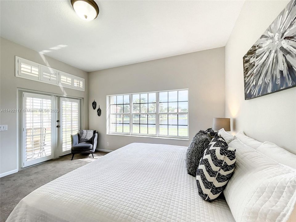 Recently Sold: $810,000 (4 beds, 2 baths, 1861 Square Feet)