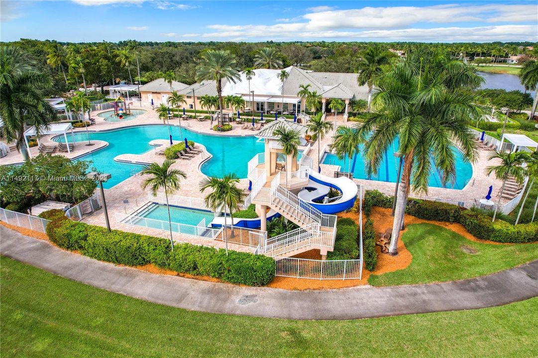 Recently Sold: $810,000 (4 beds, 2 baths, 1861 Square Feet)