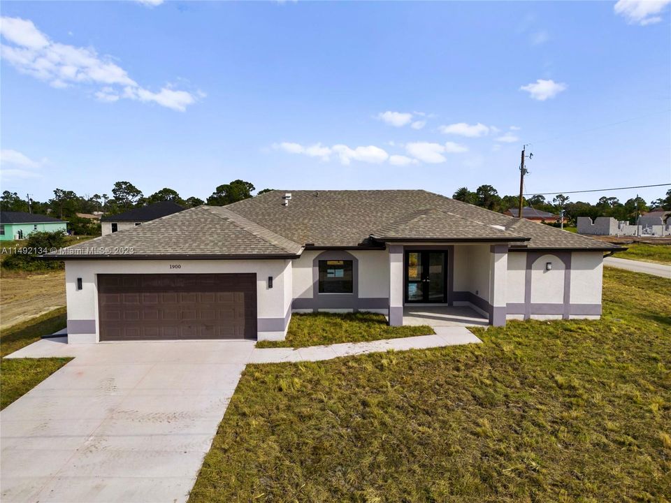 New Construction 3/2 with 2 car garage