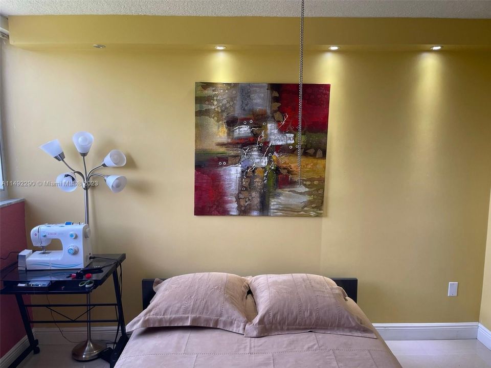 Recientemente alquilado: $2,600 (2 camas, 2 baños, 1026 Pies cuadrados)