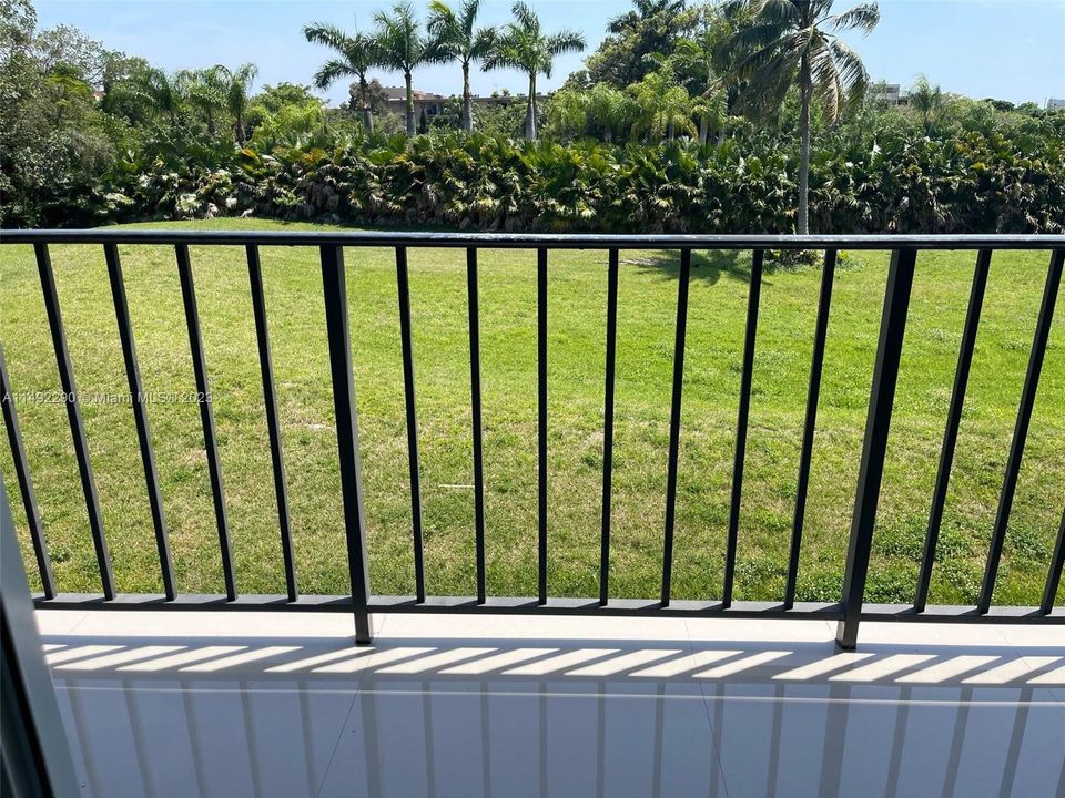 Recientemente alquilado: $2,600 (2 camas, 2 baños, 1026 Pies cuadrados)