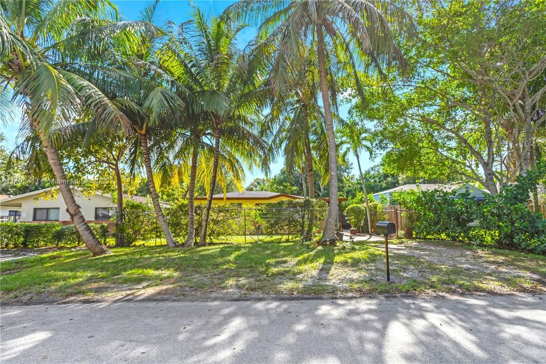 最近售出: $569,000 (2 贝兹, 2 浴室, 1343 平方英尺)