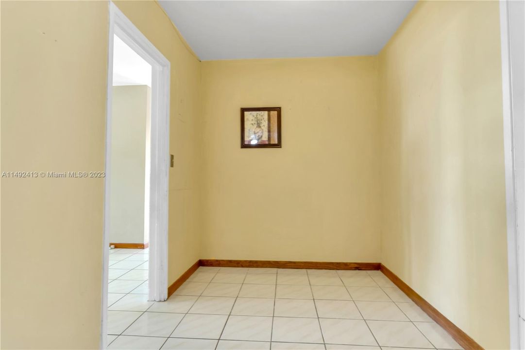 最近售出: $569,000 (2 贝兹, 2 浴室, 1343 平方英尺)