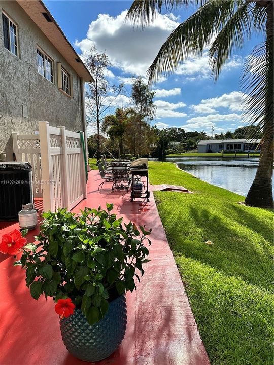 Bar b q overlooking water