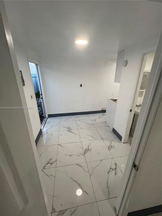 Recently Rented: $1,395 (1 beds, 1 baths, 0 Square Feet)