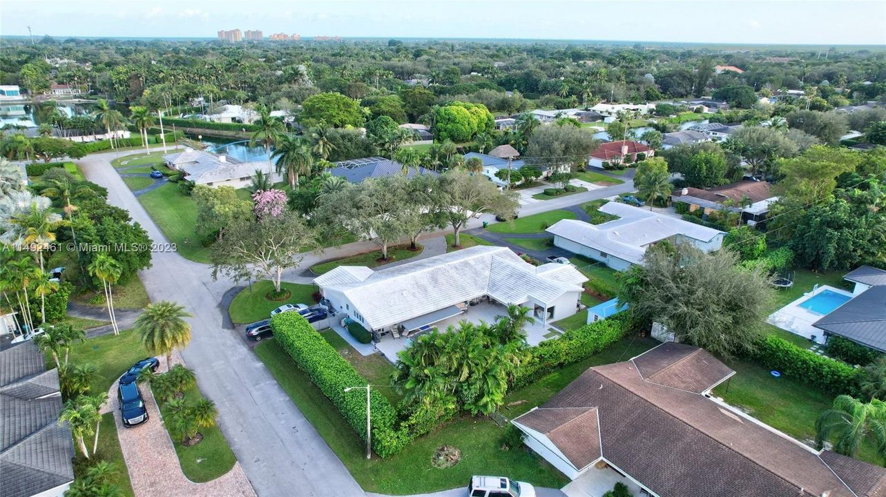 Недавно продано: $1,800,000 (5 спален, 3 ванн, 2658 Квадратных фут)