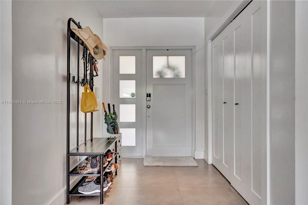 Недавно продано: $1,800,000 (5 спален, 3 ванн, 2658 Квадратных фут)