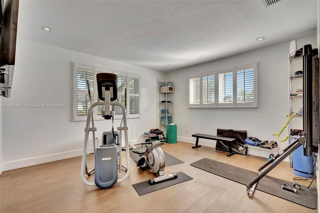 Недавно продано: $1,800,000 (5 спален, 3 ванн, 2658 Квадратных фут)