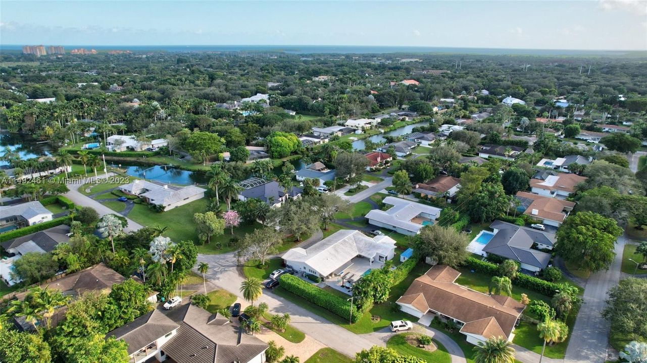 Недавно продано: $1,800,000 (5 спален, 3 ванн, 2658 Квадратных фут)