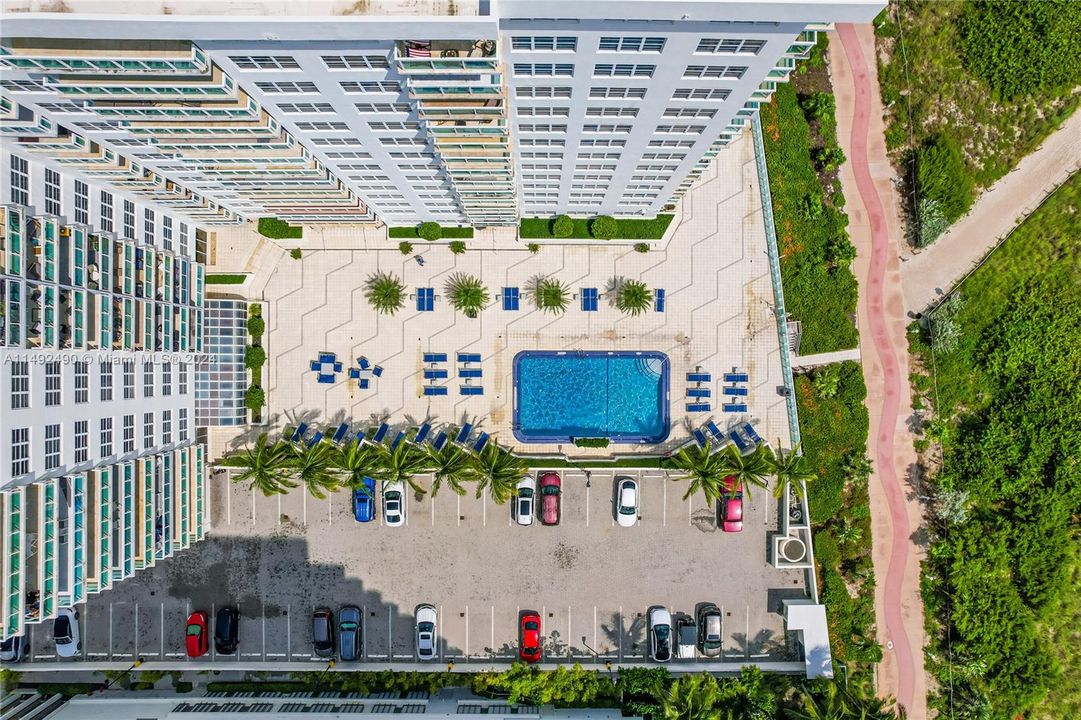 Recently Sold: $960,000 (2 beds, 2 baths, 1284 Square Feet)