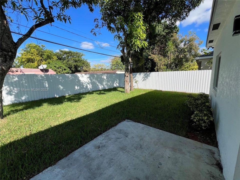 Recently Sold: $525,000 (3 beds, 2 baths, 1480 Square Feet)