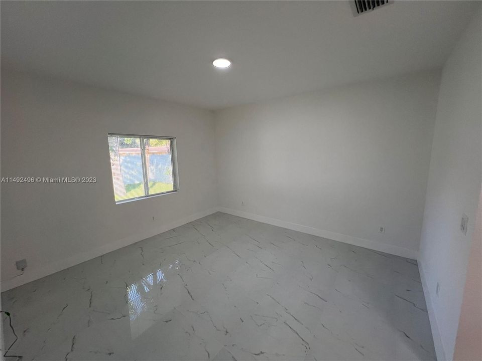 Recently Sold: $525,000 (3 beds, 2 baths, 1480 Square Feet)