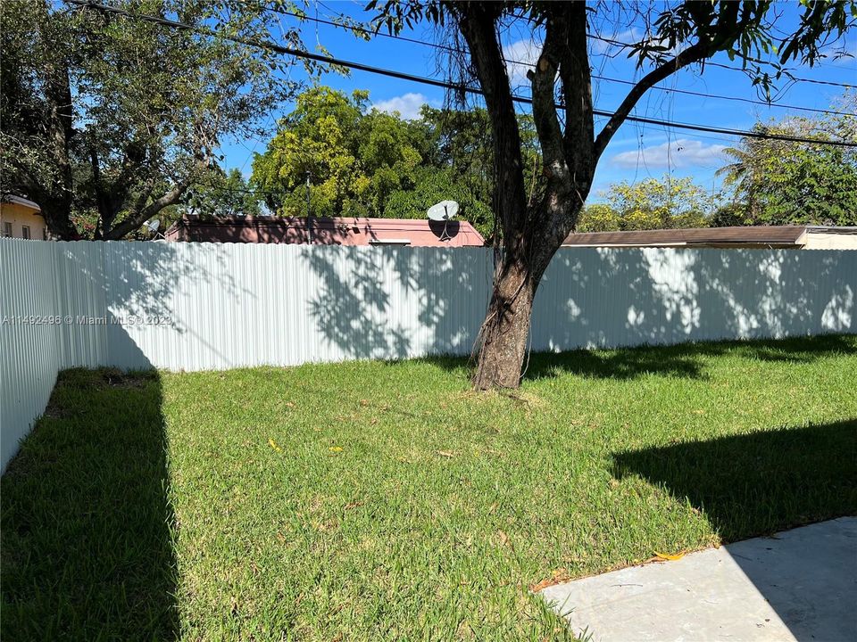 Recently Sold: $525,000 (3 beds, 2 baths, 1480 Square Feet)