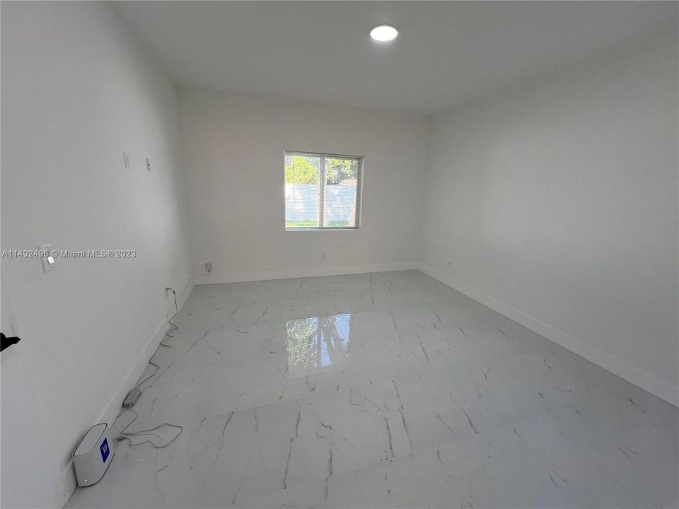 Recently Sold: $525,000 (3 beds, 2 baths, 1480 Square Feet)