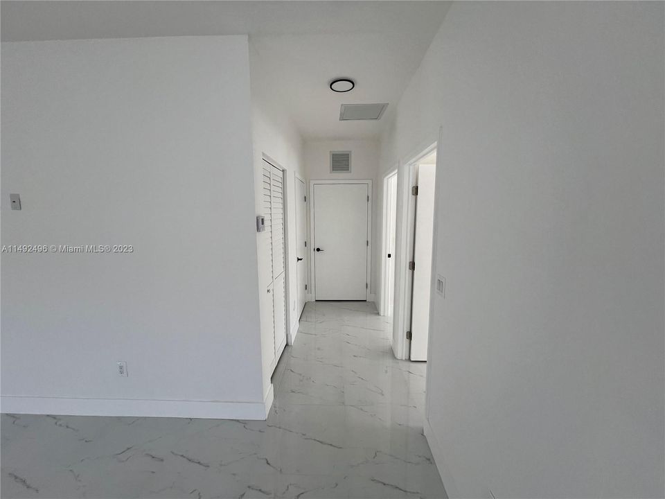 Recently Sold: $525,000 (3 beds, 2 baths, 1480 Square Feet)